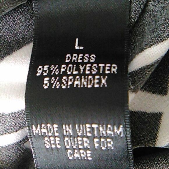 AB Studio Graphic Knit Dress - Picture 8 of 11